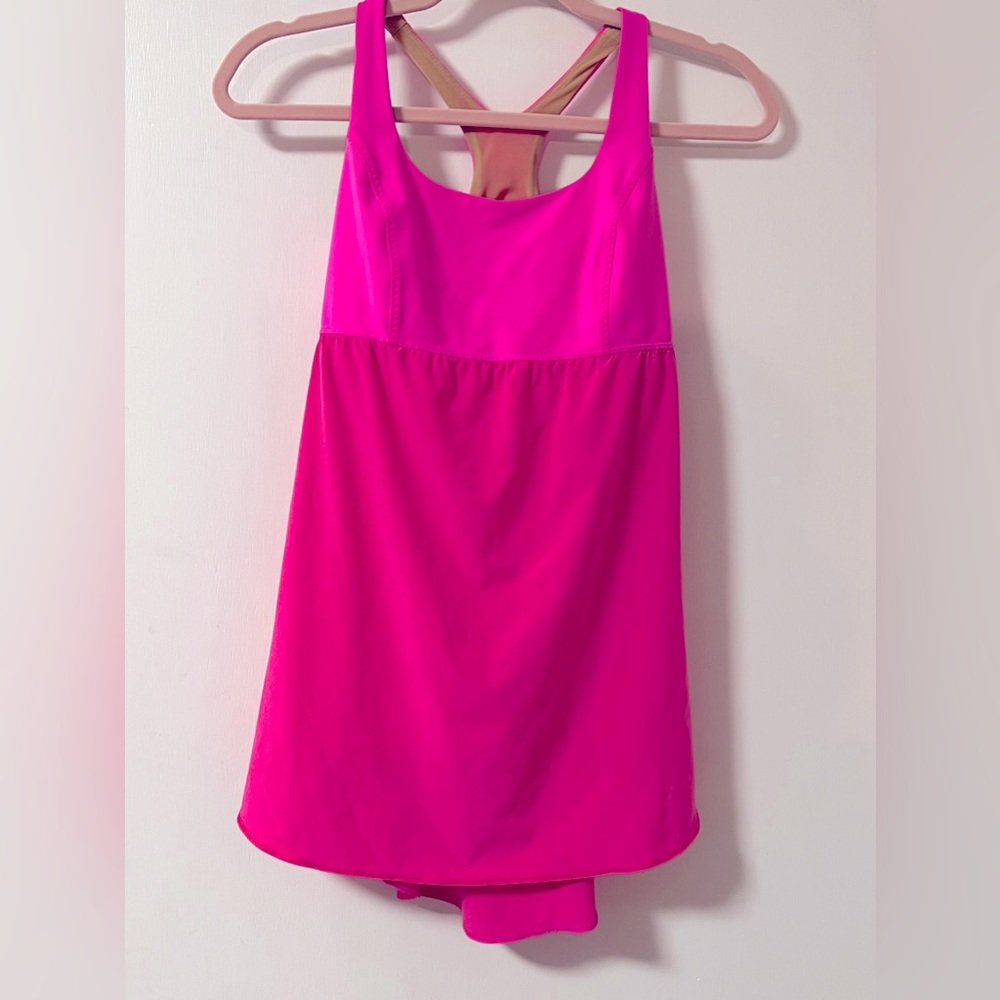 LULULEMON Venus Tank in Pow Pink with built in sports bra 💕, size 8 EUC!!